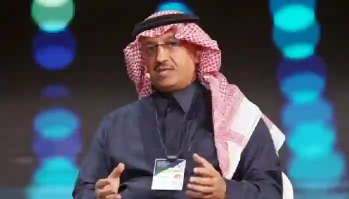 شرط عام تطويري للقبول في الوظائف التعليمية ونقل مهام التشغيل إلى شركة متخصصة