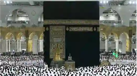 مكة تشهد ظهر اليوم حدث فلكي نادر 