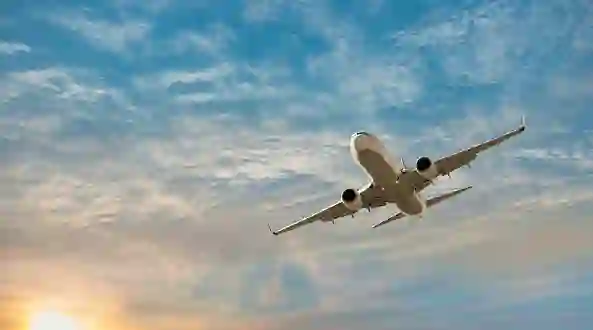 الصحة السعودية تكشف ما يحدث في الجسم عند السفر في رحلات جوية طويلة 