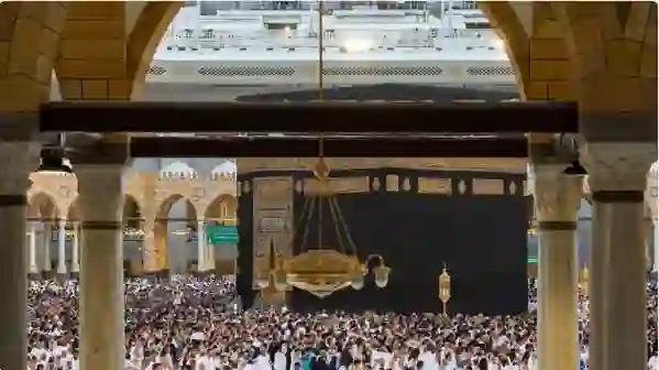 قائمة محظورات جديدة يمنع على حاملي تأشيرات العمرة حملها معهم
