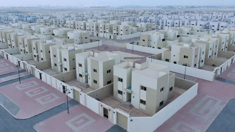 السعودية توضح بشكل رسمي حول اللبس في المناطق التي سيسمح للأجانب بالتملك فيها